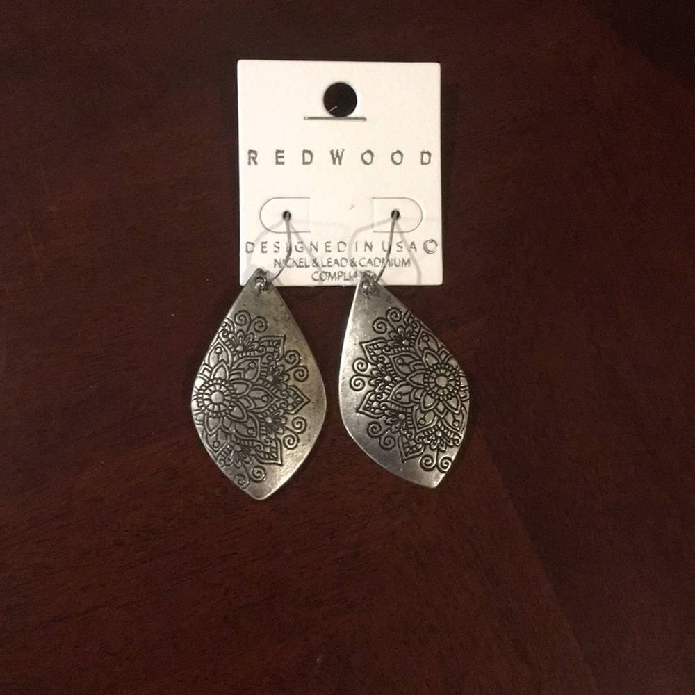 Ladies Mandala Carving Earring in Silver color